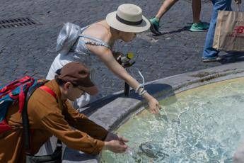 Caldo record, ecco il weekend più rovente dell'anno: le previsioni meteo Caldo record, ecco il weekend più rovente dell'anno: le previsioni meteo