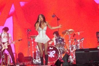 Olivia Rodrigo oggi a Milano, chi è: biglietti e come arrivare al concerto Olivia Rodrigo oggi a Milano, chi è: biglietti e come arrivare al concerto