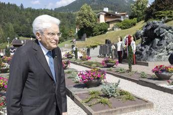 Mattarella: "Contro attese dell'umanità sparare su luoghi di preghiera e dove si distribuisce acqua" Mattarella: "Contro attese dell'umanità sparare su luoghi di preghiera e dove si distribuisce acqua"