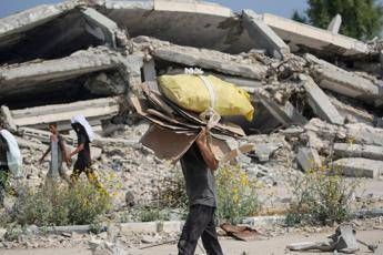 Gaza, Israele annuncia ripresa lanci aiuti umanitari: "Corridoi per convogli Onu con cibo" Gaza, Israele annuncia ripresa lanci aiuti umanitari: "Corridoi per convogli Onu con cibo"