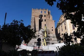 Crollo Torre dei Conti, la figlia dell'operaio morto: "Grazie Italia per averlo accolto"