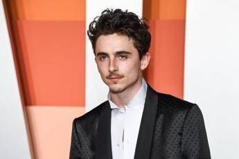 Timothée Chalamet, il divo ribelle e 'romanista' che ha conquistato compie 30 anni