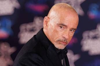 Eros Ramazzotti, il vicino gli fa causa: "Gravi danni da lavori in suo appartamento"