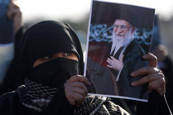 Iran, si muove l'Europa. Francia, Germania e Gb "pronte a azioni difensive"