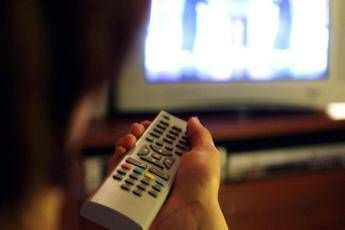 Ascolti tv, 9 marzo: debutto vincente per 'Guerrieri' al 22,7% su Rai1
