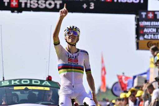 Tappa e maglia gialla per Pogacar al Tour “Dedicato a Privitera”