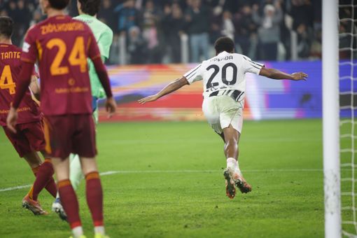 La Juventus vince ancora, battuta la Roma 2-1 La Juventus vince ancora, battuta la Roma 2-1