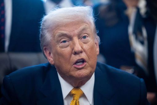 Ucraina, Trump “Putin ha accettato di non attaccare per una settimana” Ucraina, Trump “Putin ha accettato di non attaccare per una settimana”