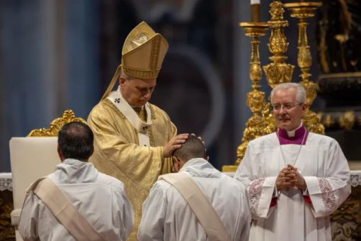 Papa Leone XIV ai sacerdoti: “Siate costruttori di unità e di pace!”