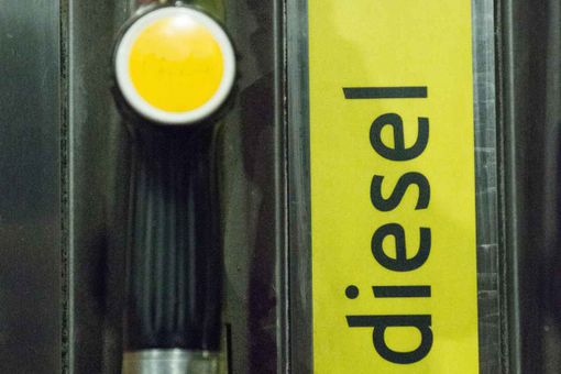 Il pizzo di Stato è servito – Le accise tornano a colpire e il governo incassa