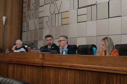 Al centro da sn: Sorbara e Jordan