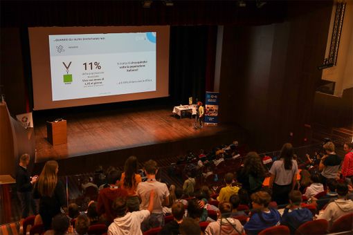 CRESCERE RINNOVABILI Progetti per la Scuola