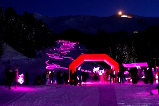 I Light Pila la fiaccolata della solidarietà a favore di Viola