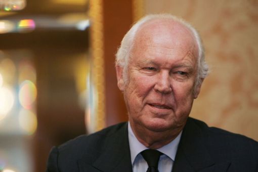 Vittorio Emanuele di Savoia ha concluso a 87 anni il suo difficile cammino terreno Vittorio Emanuele di Savoia ha concluso a 87 anni il suo difficile cammino terreno