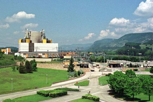 La Centrale nucleare di Creys-Malville la più vicina alla Valle d'Aosta e che in passato ha già registrato alcuni preoccupanti incidenti