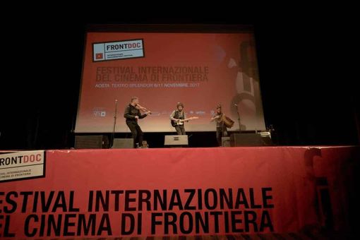 Successo al Frontdoc 2024: il trionfo delle registe donne e un episodio controverso Successo al Frontdoc 2024: il trionfo delle registe donne e un episodio controverso