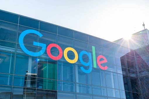 Sanzione da 102 milioni di euro a Google per abuso di posizione dominante Sanzione da 102 milioni di euro a Google per abuso di posizione dominante