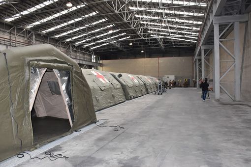 Al via l’allestimento dell’ospedale da campo covid Al via l’allestimento dell’ospedale da campo covid