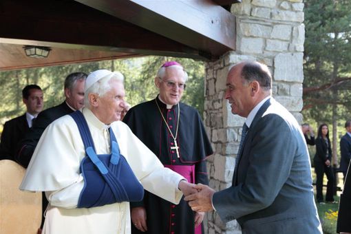 Il Presidente della Regione, Augusto Rollandin, riceve il Papa
