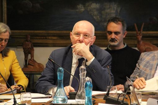 Renzo Testolin presidente della Giunta uscente e tra i candidati per guidare la Regione nei prossimi anni Renzo Testolin presidente della Giunta uscente e tra i candidati per guidare la Regione nei prossimi anni