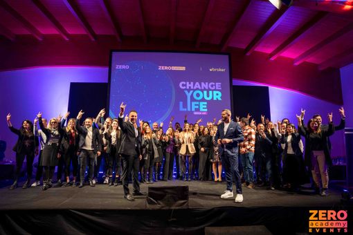 uBroker chiude un 2023 da record uBroker chiude un 2023 da record