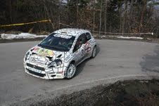 l'Abarth Grande Punto Super2000 usata in questa stagione da Chentre-Florean l'Abarth Grande Punto Super2000 usata in questa stagione da Chentre-Florean