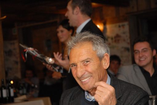 Bruno Zanetti a una premiazione dell'Associazione italiana sommeiller (archivio Ais)