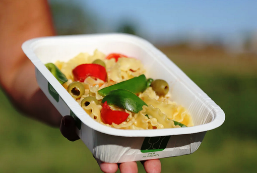 Contenitori riciclabili in scuole, uffici e manifestazioni per salvare il pianeta Contenitori riciclabili in scuole, uffici e manifestazioni per salvare il pianeta