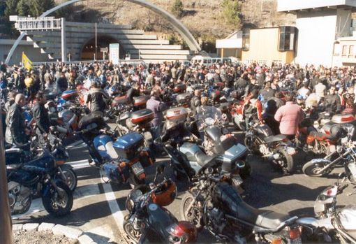 Un motoraduno in memoria di 'Spadino' (sito TdmItalia) Un motoraduno in memoria di 'Spadino' (sito TdmItalia)