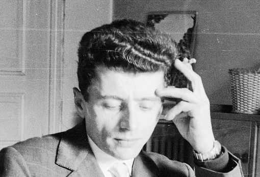 Mirko Vierin negli anni Cinquanta, agli inizi della sua attività di poeta dialettale (foto archivio Lo Gnalei) Mirko Vierin negli anni Cinquanta, agli inizi della sua attività di poeta dialettale (foto archivio Lo Gnalei)