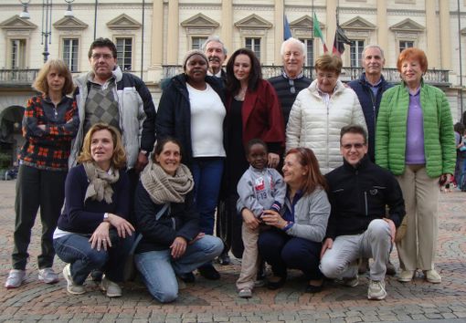 Un gruppo di volontarie e volontari di 'Ana Moise' (immagine di archivio)