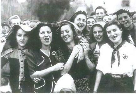 Il teatro come memoria viva: il Gruppo Teatro Angrogna a Basilea Il teatro come memoria viva: il Gruppo Teatro Angrogna a Basilea