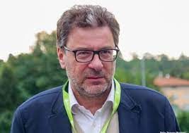 GIANCARLO GIORGETTI 👎👎👎