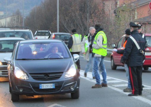 Il presidio aostano dei Forconi (al centro Giovanni Maggioni)