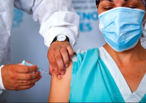 Per il Consiglio di Stato è “legittimo l’obbligo vaccino per gli operatori sanitari” Per il Consiglio di Stato è “legittimo l’obbligo vaccino per gli operatori sanitari”