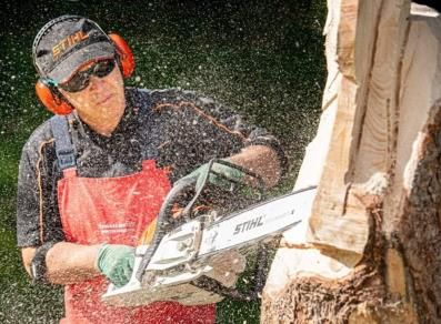 A Fontainemore un'esperienza artistica unica, la quinta edizione delle Giornate di Scultura con Motosega