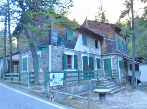 CASA SUBITO IN VALLE D'AOSTA: Albergo da ristrutturare in vendita a Cogne, loc. Bouva