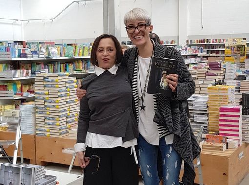 Elisabetta II. Ritratto di regina di Paola Calvetti Elisabetta II. Ritratto di regina di Paola Calvetti