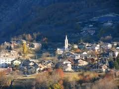 Panoramica del centro abitato di Roisan