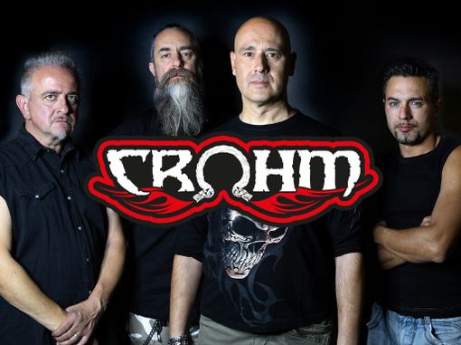 I Crohm durante l'esibizione al Teatro Romano (foto dal profilo Fb della band) I Crohm durante l'esibizione al Teatro Romano (foto dal profilo Fb della band)