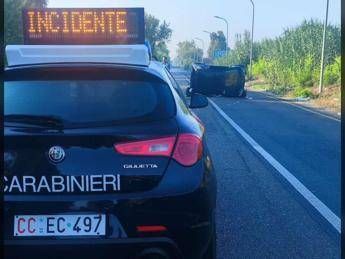 Auto contromano sulla A4 Torino-Milano, 4 morti e un ferito grave Auto contromano sulla A4 Torino-Milano, 4 morti e un ferito grave