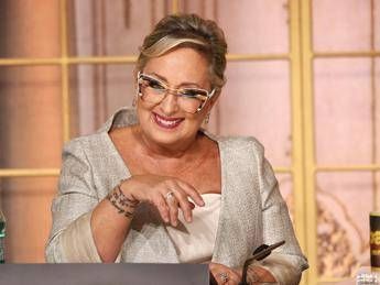 Ballando, Smith contro la giuria: "Io sono l'esperta qui". Lucarelli: "Stai facendo un macello"