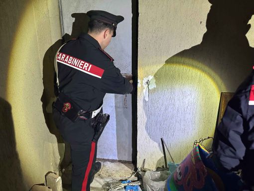 Detenzione e spaccio di droga a Ostia, 12 arresti