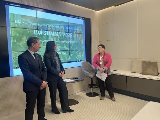 Chiara Osnago Gadda, Andrea Giannetto e Anna Freschi, vice presidente di ADACI