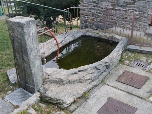 MONTAGNA VDA: Raggiungere il Forte di Bard dalla strada militare