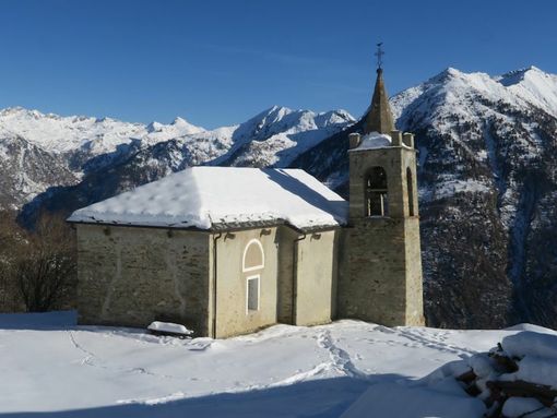 MONTAGNA VDA: Alla Cappella di San Grato con le racchette da neve