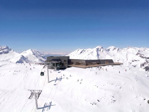 La Thuile investe sul futuro: la nuova telecabina cambia il modo di vivere la montagna tutto l'anno La Thuile investe sul futuro: la nuova telecabina cambia il modo di vivere la montagna tutto l'anno