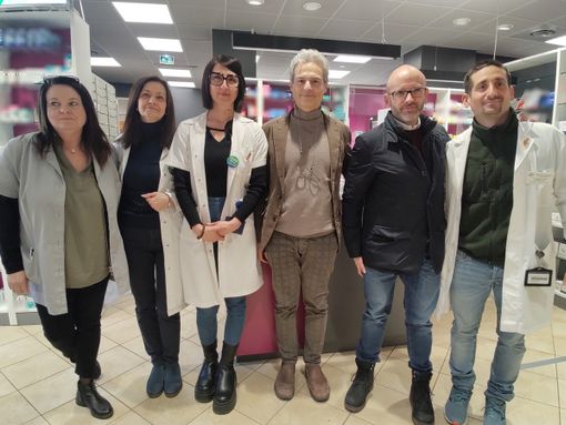 Aosta: Inaugurata la Rinnovata Farmacia Comunale n. 2: Nuovi Servizi e Spazi Moderni per la Salute dei Cittadini Aosta: Inaugurata la Rinnovata Farmacia Comunale n. 2: Nuovi Servizi e Spazi Moderni per la Salute dei Cittadini