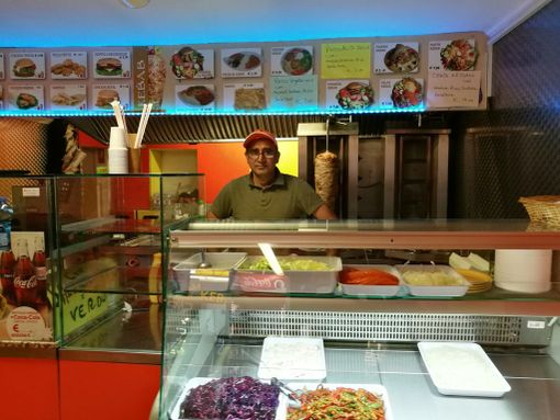 Muhammad Nawaz del King Kebab di via E.Aubert Aosta Muhammad Nawaz del King Kebab di via E.Aubert Aosta