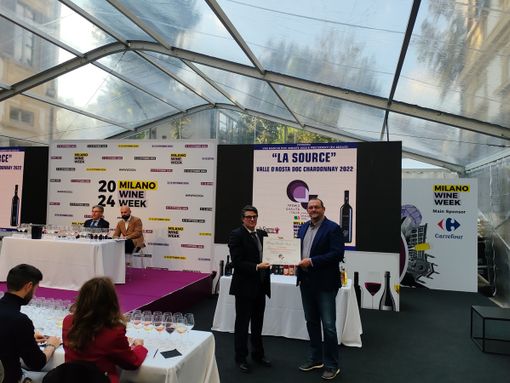 La Source fa la storia con il primo vino valdostano che vince il Premio Qualità Italia 2024 La Source fa la storia con il primo vino valdostano che vince il Premio Qualità Italia 2024